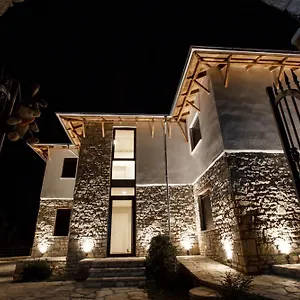 https://bujtina-koel.albaniahotels.org